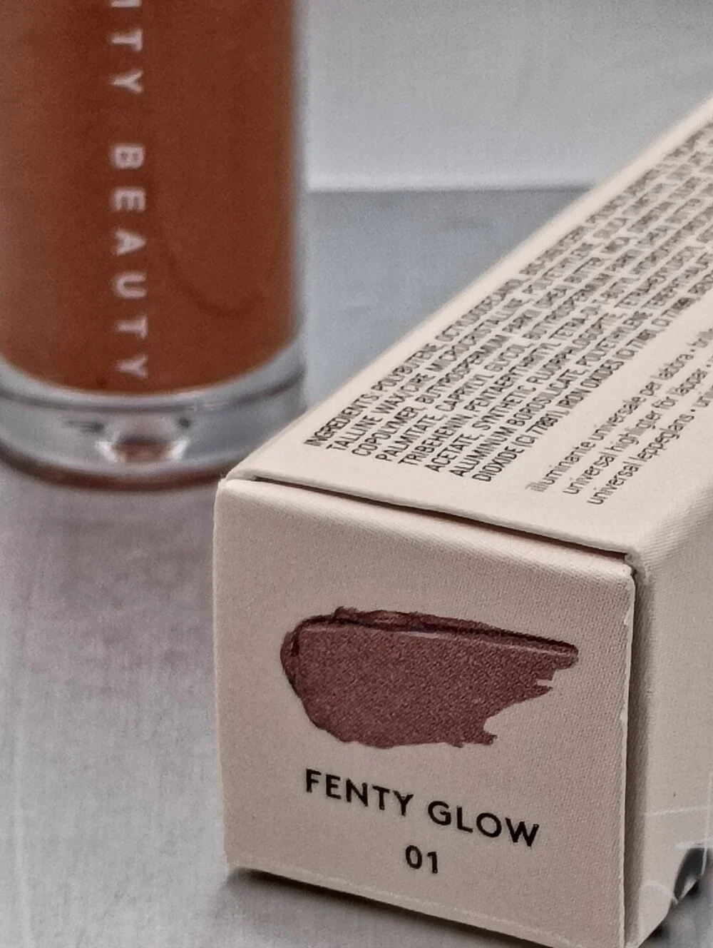 5 For $25 Item🌸 Fenty Beauty Gloss Bomb Universal Lip Luminizer